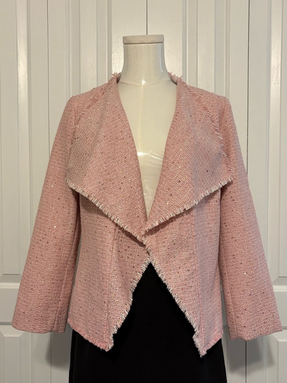 KARL LAGERFELD, Blush Pink Tweed Open-Front Jacket with sequins, Size M